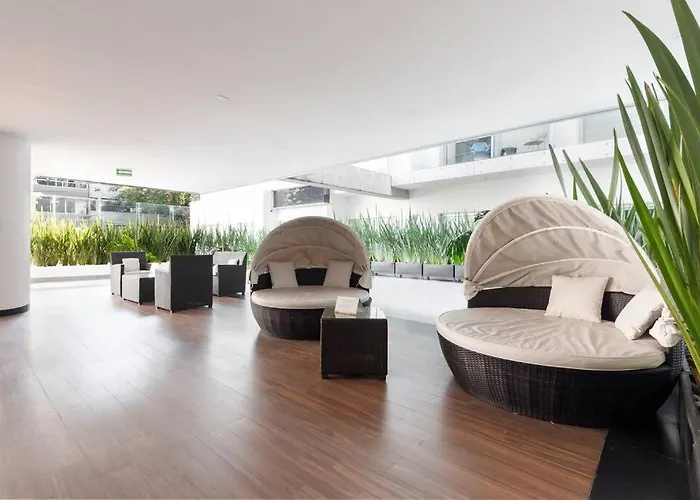 Beautiful Loft. King Size Bed. 150 Mbps Internet. *