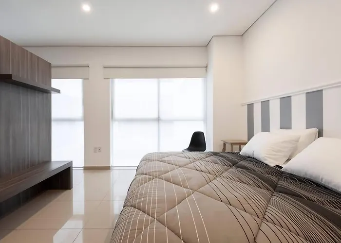 Beautiful Loft. King Size Bed. 150 Mbps Internet. *